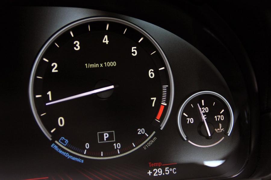  BMW 6-Series Coupe 2012 года  (фото 44 из 207)